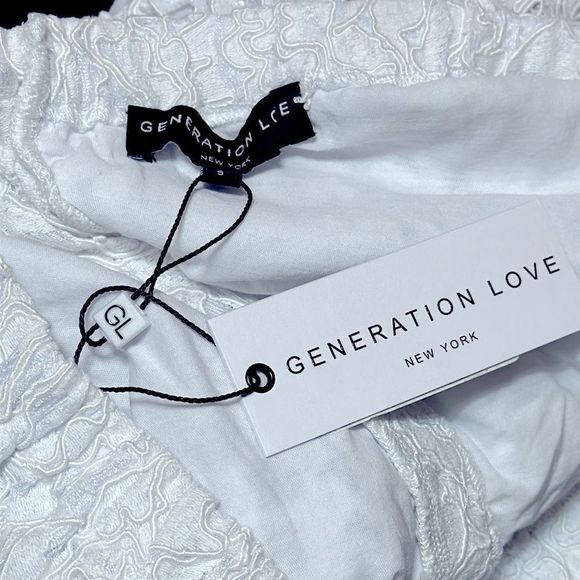 GENERATION LOVE Carley Lace Off -The-Shoulder Top NWT- size S - Picture 8 of 8